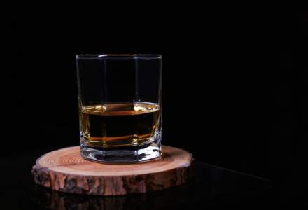Doi antreprenori din Silicon Alley au inventat whisky-ul "rapid". Gust clasic obținut în doar câteva luni