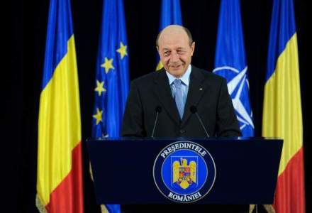 Basescu: Ponta si Iohannis, doi corupti. O sustin pe Udrea!