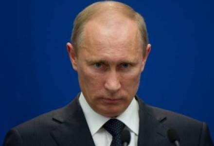 Vladimir Putin il acuza pe Obama ca are o atitudine "ostila" fata de Rusia