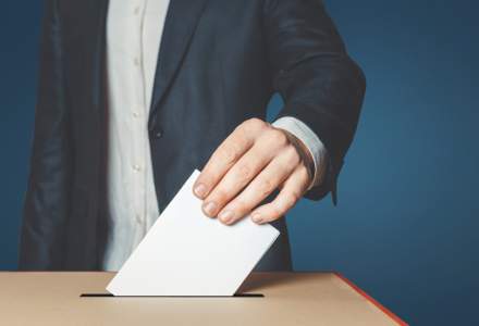 Alegeri parlamentare anticipate în Republica Moldova. Moldovenii aleg între Vest și Est