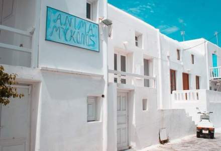 Insula grecească Mykonos, din poziţia de „campioană” a vaccinării la mini-lockdown