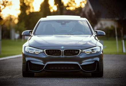 Criza de semiconductori continuă: BMW oprește producția pentru o săptămână