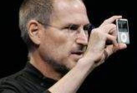 Steve Jobs, votat directorul executiv al deceniului