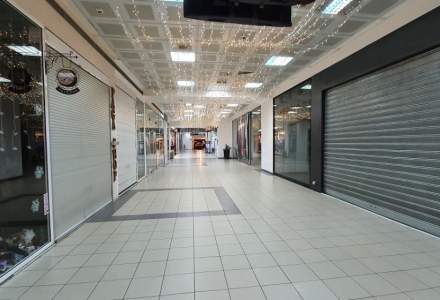 Pandemia a afectat de două ori mai mult mall-urile decât parcurile de retail
