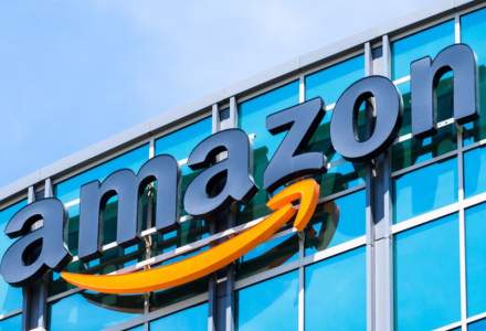 Amazon amâna data la care angajaţii vor reveni la birou pentru luna ianuarie 2022