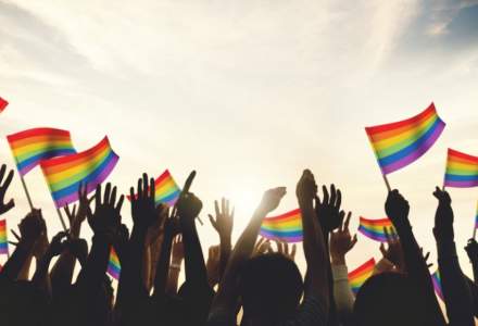 Parada LGBT va avea loc pe 14 august, deși Primăria Capitalei voia mutarea marșului