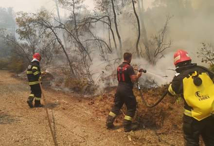 Vacanțe gratuite în Thassos pentru pompierii români care ajută la stingerea incendiilor