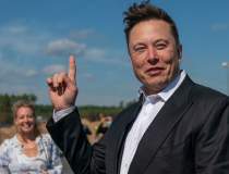 Elon Musk: Prima misiune...