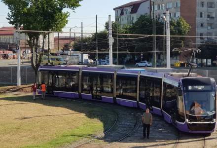 Turcii spun că tramvaiul vândut Timișoarei poate merge 70 km doar pe baterie – un record mondial
