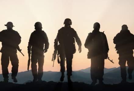 Cîțu: Vor fi înfiinţate 8.400 de posturi noi pentru militarii voluntari