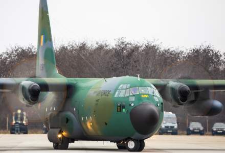 Un avion al Armatei a plecat să-i ridice pe românii rămași în capitala cucerită de talibani