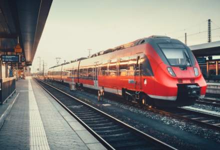 Cătălin Drulă: Viteza trenului va trece de la 30 de km/h la 120 km/h pe tronsonul Buzău-Făurei până la final de an