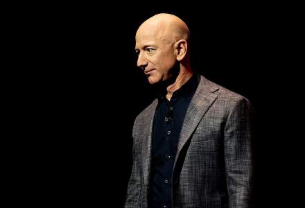Jeff Bezos caută izvorul tinereții. Miliardarul investește într-un start-up care ar putea ajuta oamenii să nu mai îmbătrânească