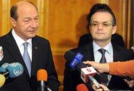 Basescu il pune pe Boc sa revigoreze economia: Cand vin banii de la FMI?