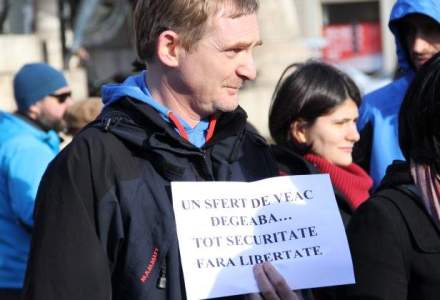 Proteste la Cluj-Napoca impotriva Legii "Big Brother": Vom vedea daca Iohannis vrea sa isi inceapa mandatul cu un gest ingrozitor