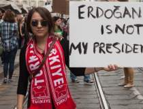 Erdogan: Presa din Turcia...