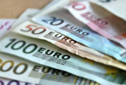 Cursul BNR a depasit pragul de 4,48 lei/ euro, la maximul din ultimele noua luni
