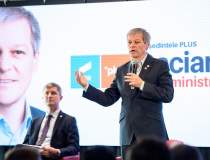 Cioloș, premierul desemnat,...