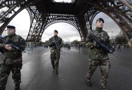 Urmarirea fratilor Kouachi, suspectii principali in cazul atentatului de la Paris, continua in nordul Frantei