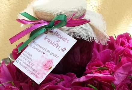 Un constantean a gasit gustul dulcetii de trandafiri in Tunisia: a infiintat o plantatie in care a investit 9.000 euro