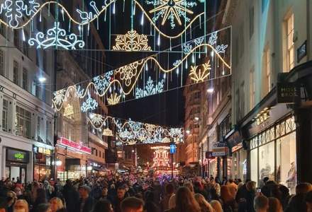 Relaxare în Marea Britanie: târg de Crăciun fără mască și distanțare socială