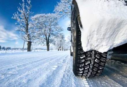 Circulație în condiții de iarnă în mai multe zone din țară