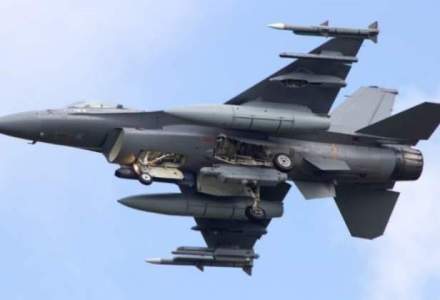 Primele avioane de vanatoare F-16 vor ajunge in Romania in 2016