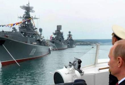 Flota rusa de la Marea Neagra efectueaza exercitii militare in Crimeea