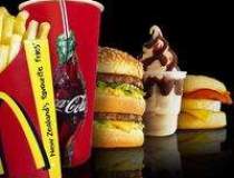 Scenariu: Taxa pe fast-food...