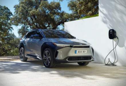 Toyota lansează anul viitor primele mașini electrice în România
