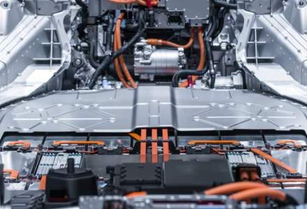 O companie israeliană a dezvoltat baterii pentru mașini electrice care se pot autorepara