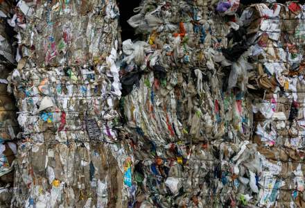 România continuă să fie destinația gunoaielor din alte țări: Unde au fost găsite sute de tone de deșeuri din Canada