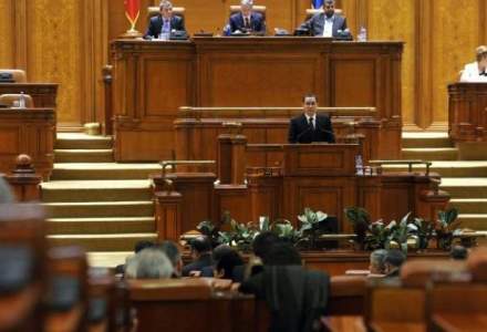Parlamentul a votat dublarea indemnizatiilor detinutilor politici din inchisorile comuniste