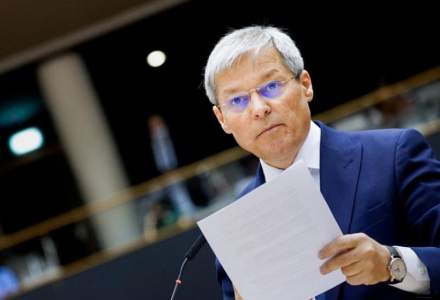 Cioloș îi cere demisia lui Nicolae Ciucă, dacă acuzațiile de plagiat se adeveresc