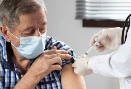 Peste 4.500 de români s-au vaccinat cu prima doză în ultimele 24 de ore