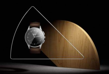 Vector, smartwatch-ul creat de Radu Georgescu si Andrei Pitis, promite o autonomie de 30 de zile (VIDEO)