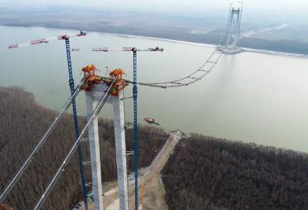 Cele mai noi imagini video cu Podul suspendat peste Dunăre. Când va deveni acesta operațional