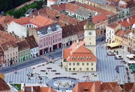 Piața Sfatului din Brașov va fi reamenajată: arhitecți din România, Spania și Franța vor stabili cum va arăta