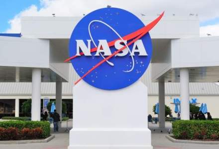Elevii romani premiati de NASA nu au bani sa ajunga la festivitatea de premiere