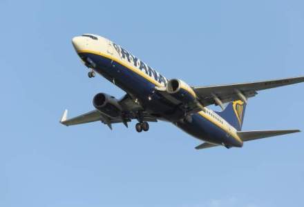 Ryanair cauta in Romania 100 de insotitori de zbor, cu salariu de 1.200 euro