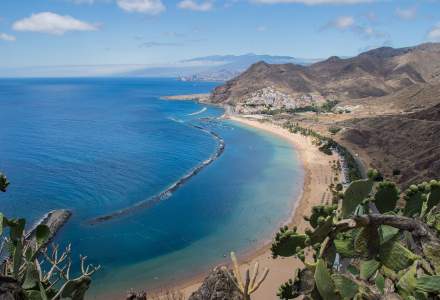 Angajații unei companii sunt răsplătiți cu o vacanță în Tenerife pentru munca depusă în pandemie