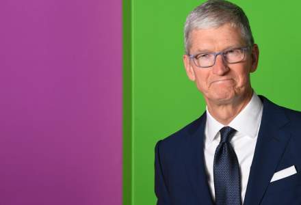 Acționarii Apple, îndemnați să nu-i mai dea bonusul de aproape 100 mil. de dolari CEO-ului Tim Cook