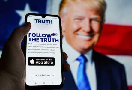 Donald Trump și-a lansat propriul Facebook: Truth Social