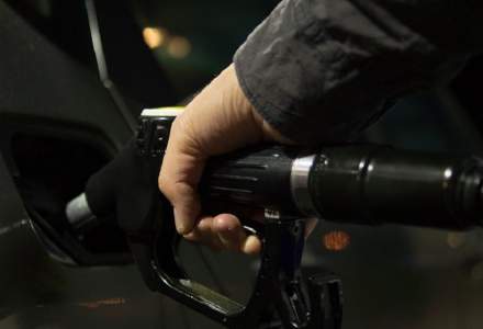 Acciza României la benzină, a doua cea mai scăzută din UE. Calculele din spatele ieftinirii cu 1 leu/litru