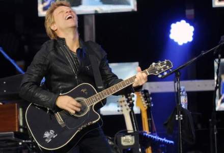 Jon Bon Jovi produce un serial TV despre celebritati din industria muzicala