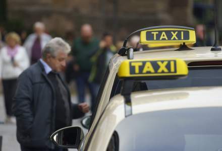 Taximetriștii cu mașini electrice își vor lua mai ușor licența în București