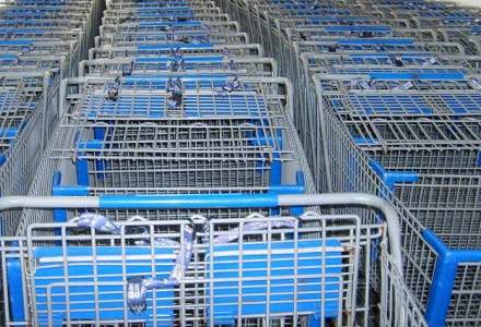 Supermarketurile, banuite de cresteri de preturi inainte de scaderea TVA: cum raspund gigantii din retail