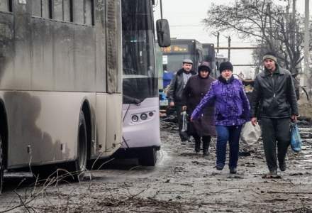 Război Rusia - Ucraina: La nord de Kiev s-a blocat evacuarea ucrainenilor, stabilită prin coridoarele umanitare