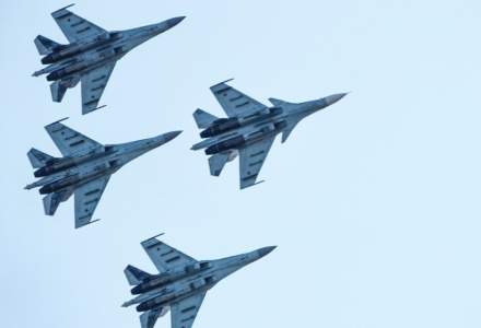 Statele Unite: Kievul nu are nevoie de avioane de luptă, va primi mai multe arme sol-aer