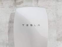 Tesla a prezentat bateria...